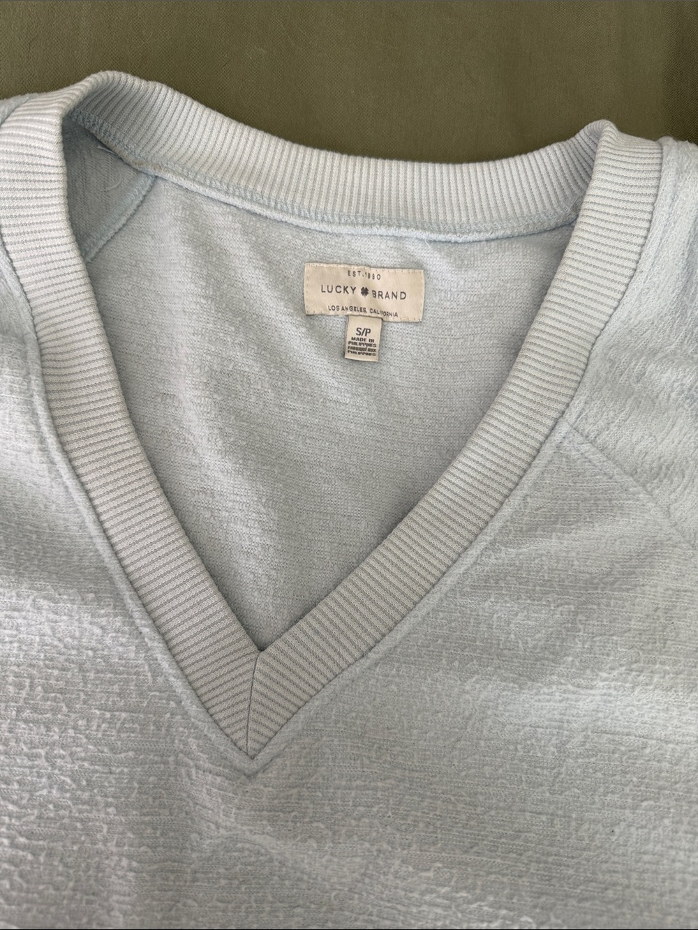 Lucky Brand women’s light blue v neck sweater - Picture 2 of 6